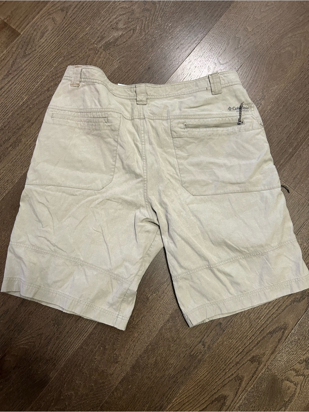 Columbia Titanium Hiking Shorts Men’s Size 40 Khaki Beige Trail Utility
